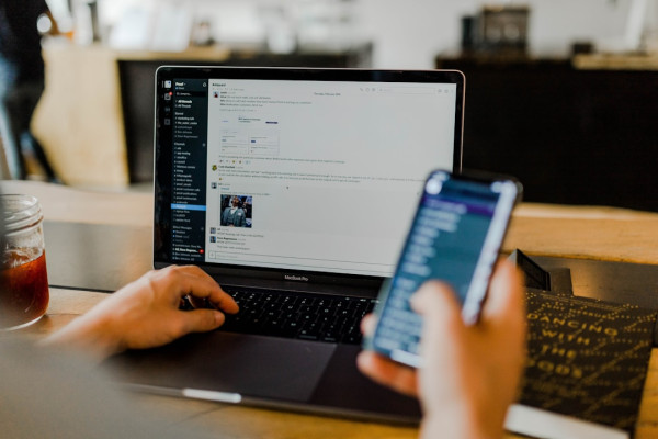 Thiết kế website doanh nghiệp cao cấp kết hợp SEO Entity 2026